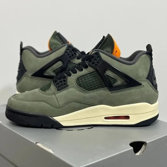 Air Jordan 4 Undefeated main image 4